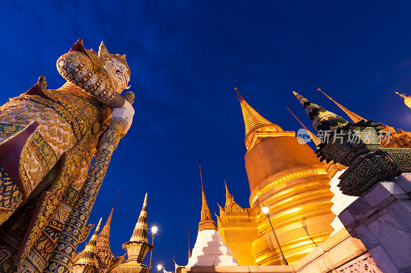 窟Phra Kaew